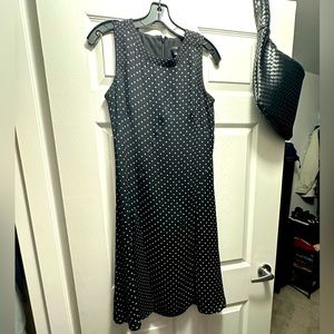 ANN TAYLOR Polka Dot Midi dress, sz 6